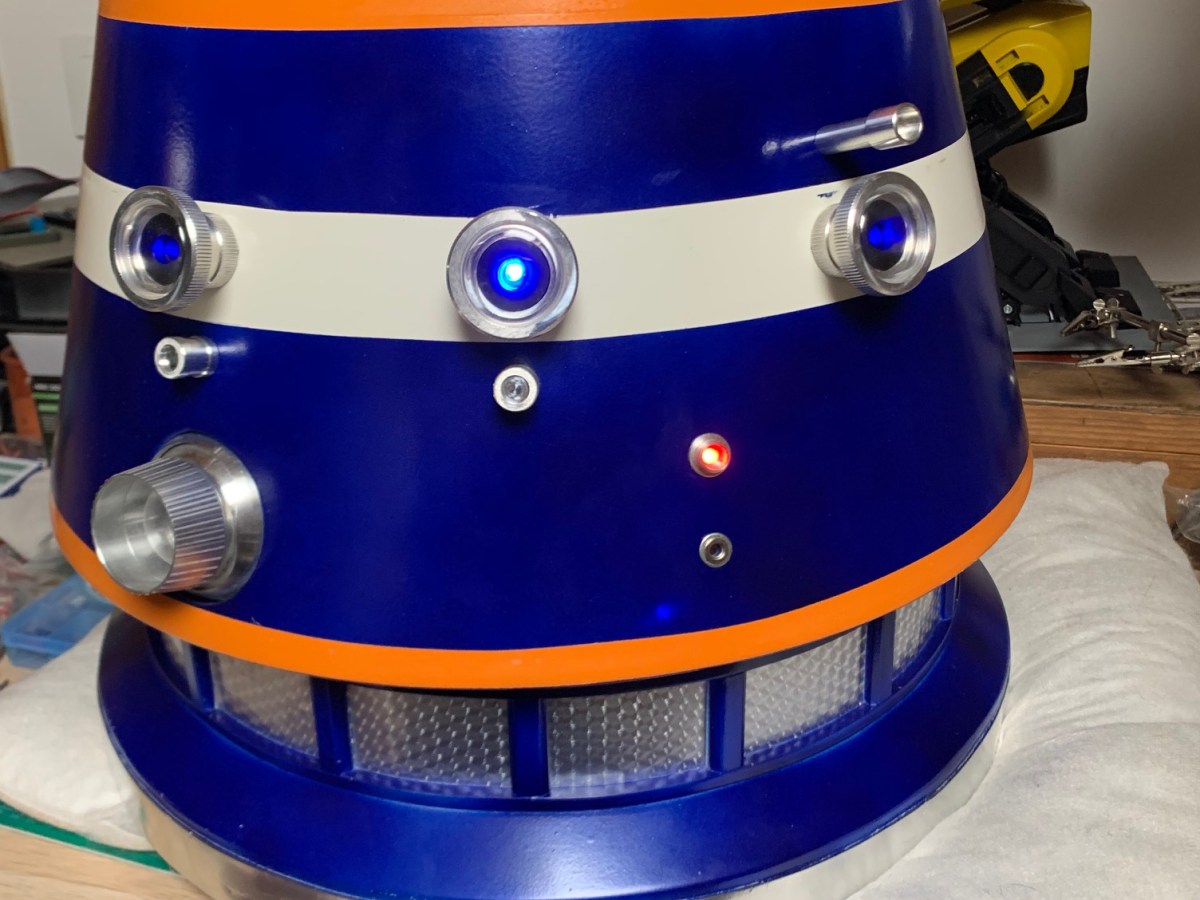 Construyendo R5-R1 (10) – Luces del&nbsp;dome.