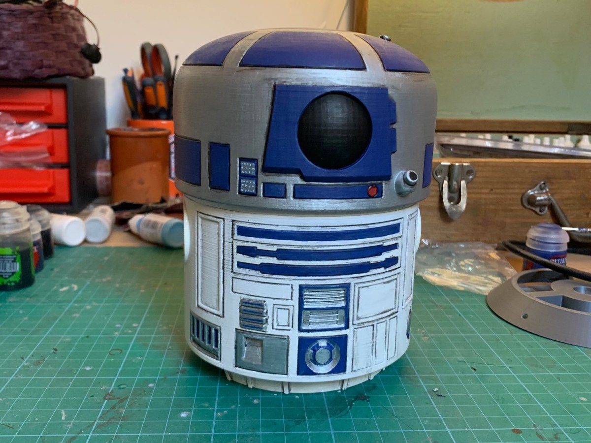 Baby R2-D2 – (3) Cuerpo&nbsp;terminado
